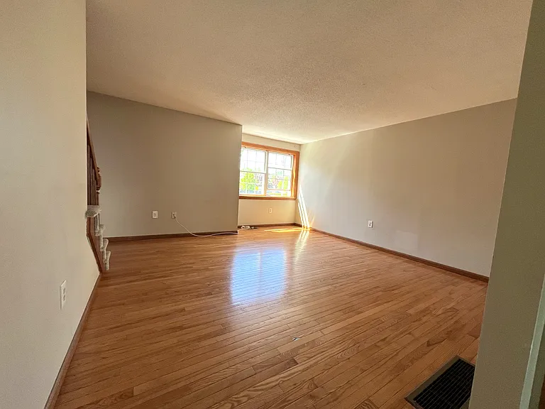 80 Smith St #2A — Photo 6