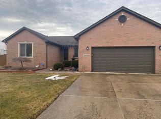 31205 Leopard Cir, Chesterfield, MI 48047