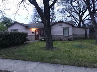 238 Martin St, Uvalde, TX 78801