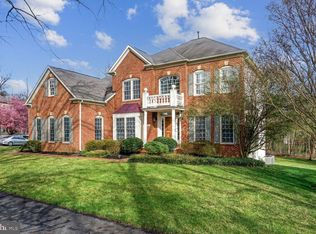 12812 Westbrook Dr, Fairfax, VA