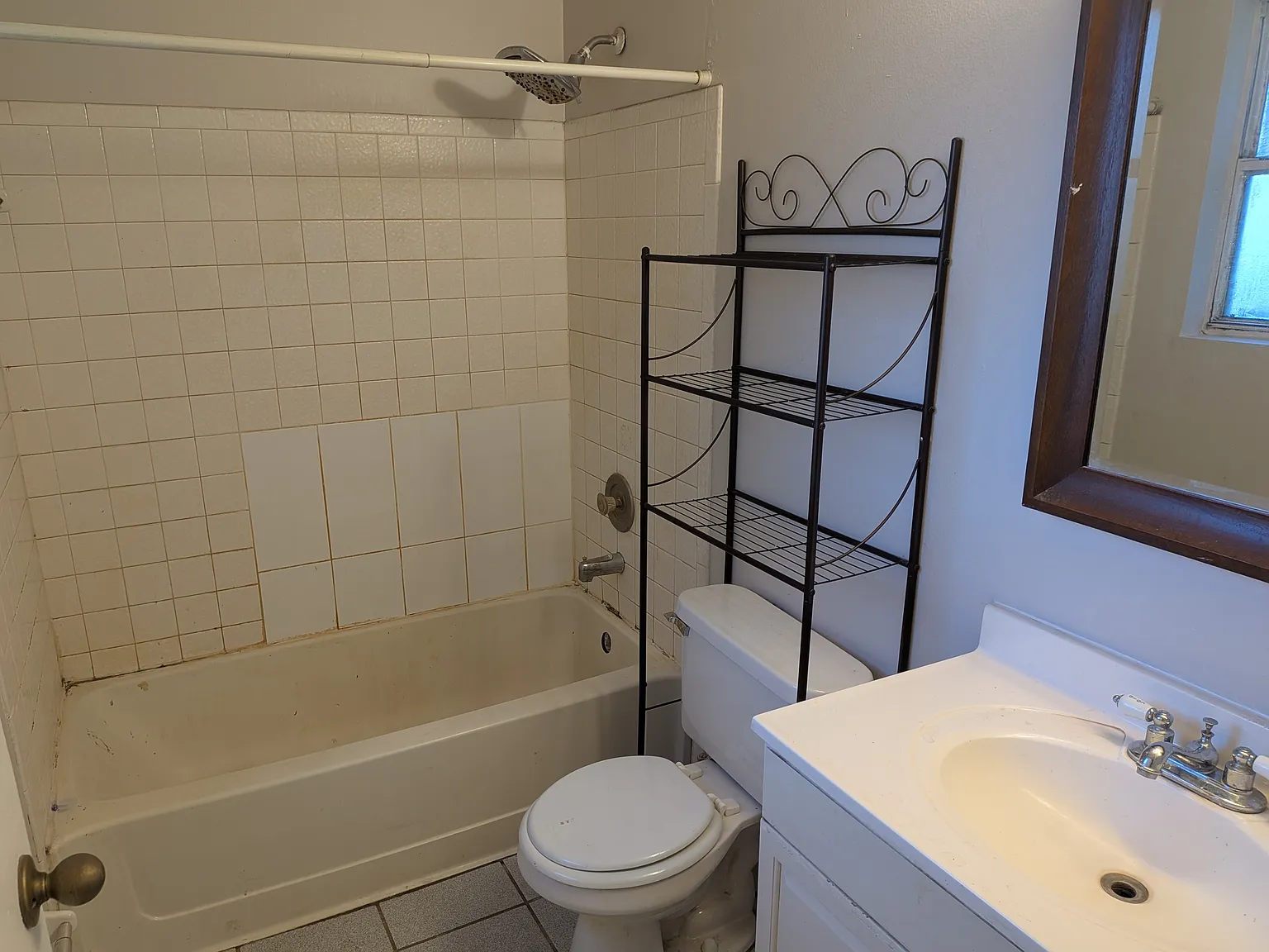 3 bed, 1116 sqft, $1,695 — Photo 2