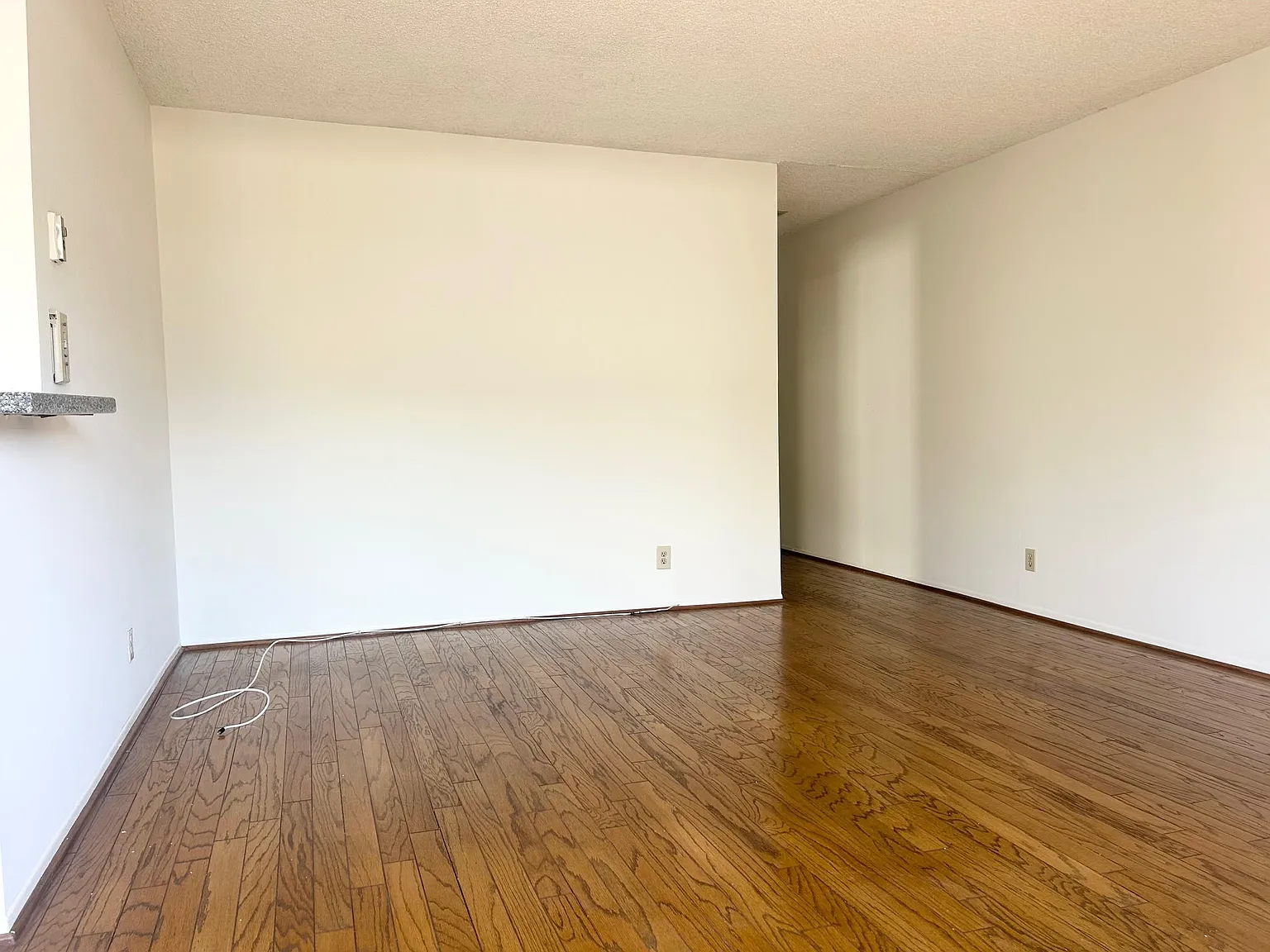1 bed, 760 sqft, $2,700 — Photo 4
