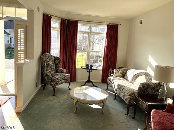 4th image of 11 Stryker Rd