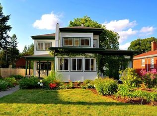 318 Southcote Rd, Riverside, IL 60546