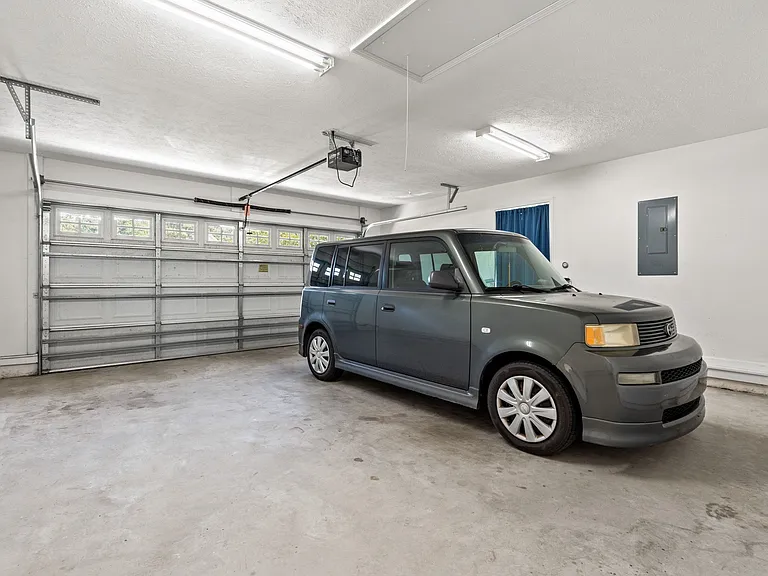 4697 Cockatoo Dr — Photo 32