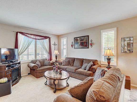 5th image of 39588 Chalk Hill Dr