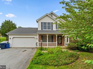 405 Dawn Dr, Westminster, MD 21157