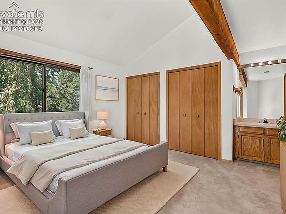 5th image of 102 Creekside Ln