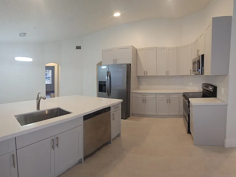 10780 Cypress Lake Ter — Photo 9