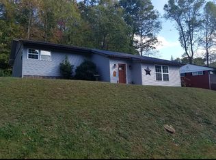 142 Meadow Dr, Harlan, KY 40831