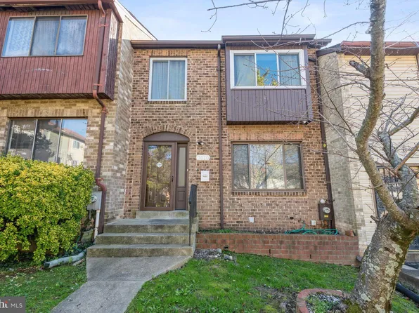 7010 Cipriano Woods Ct, Lanham, MD 20706