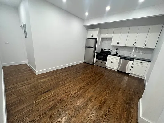 Rented by Delmark Realty LLC | media 1