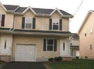 320 N 4th Ave, Manville, NJ