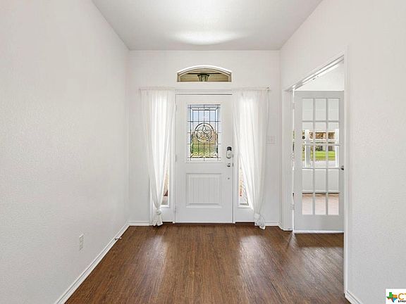 4th image of 709 Deborah Kay Dr