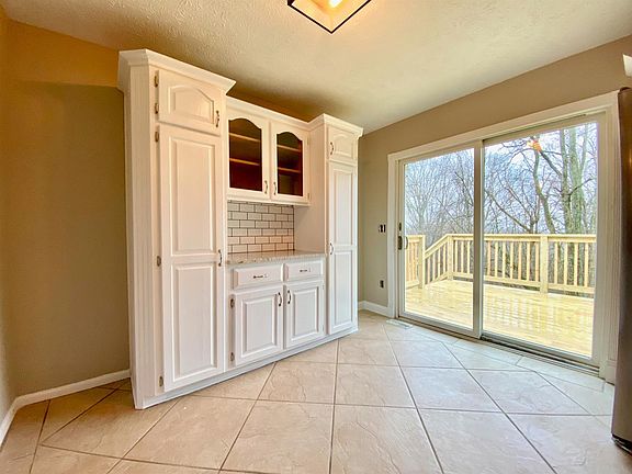 3rd image of 1541 Roberts Hill Dr