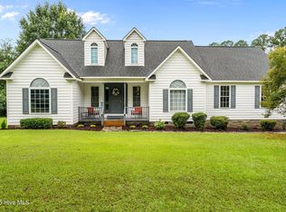 180 Harvest Ln, Whispering Pines, NC 28327