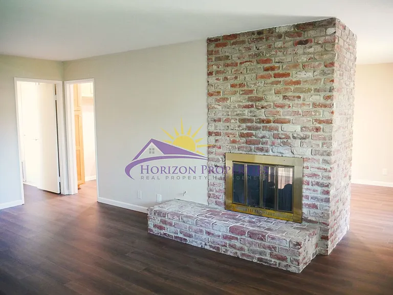 6986 Greenbrook Cir — Photo 5