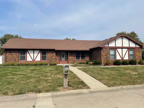 3300 W Twickingham Dr, Muncie, IN 47304