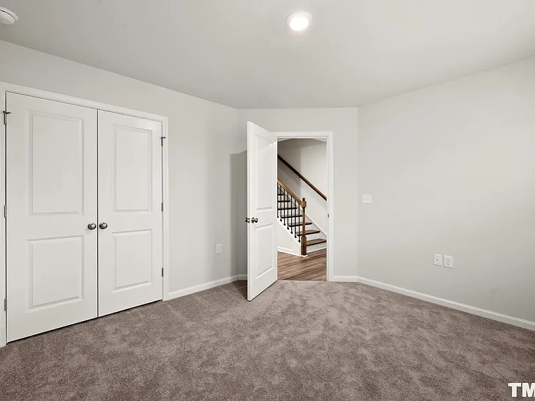 742 Cormiche Ln — Photo 2
