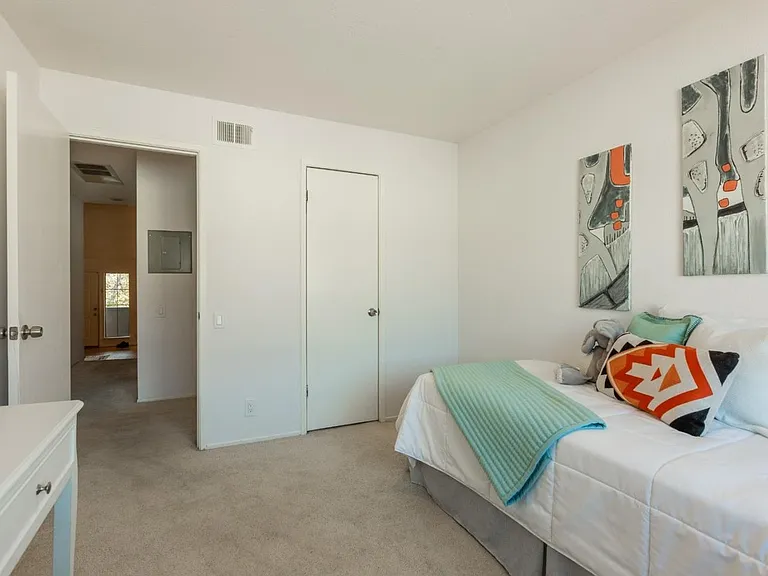 287 Kenbrook Cir — Photo 12