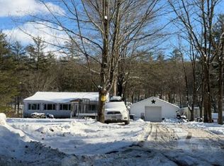 318 Concord Rd, Northfield, NH 03276