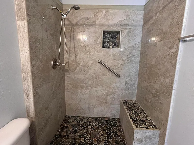 8215 Green Parrot Rd #103 — Photo 15