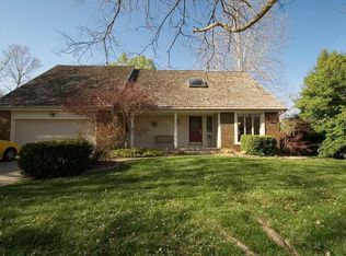 1905 E Vincent Dr, Springfield, MO 65804
