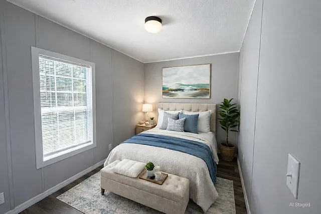 3 bed, 2.0 bath, 1040 sqft, $2,050 — Photo 3