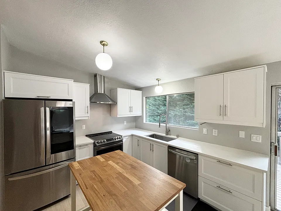 9211 169th Pl NE
