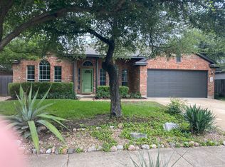 2201 Barnett Dr, Cedar Park, TX 78613