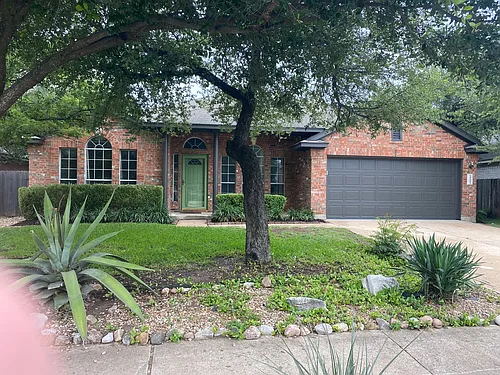 2201 Barnett Dr Photo 1