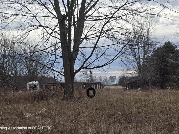 26452 E Baseline Hwy, Charlotte, MI 48813