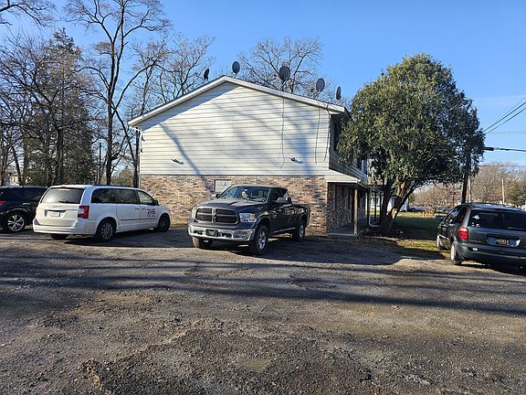 5th image of 5131 Independence Ave APT 3