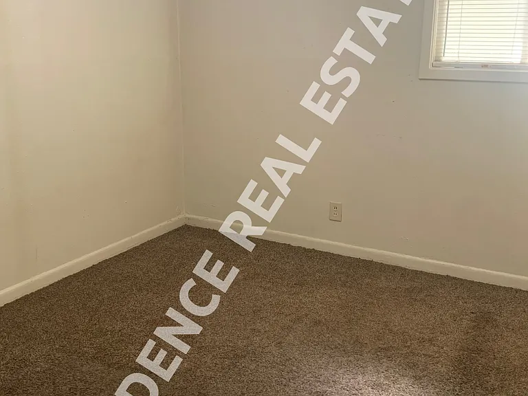 1302 Alpine Ave — Photo 3