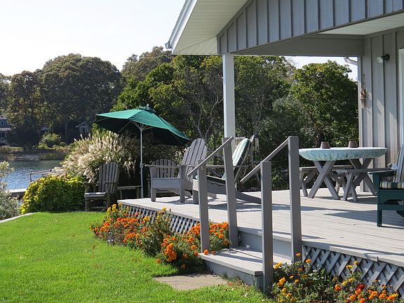 3rd image of 80 Harbor Dr