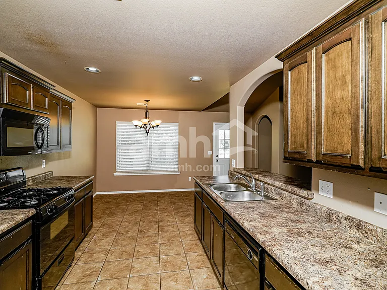 11078 N 114th East Ave — Photo 3