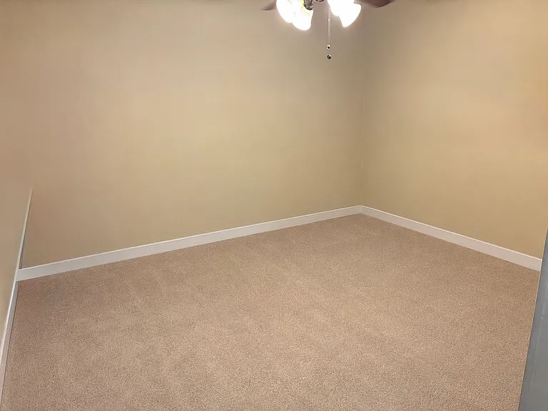 1601 Debra Dr — Photo 4