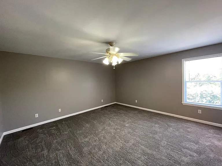 625 Hampton Way #2 — Photo 7