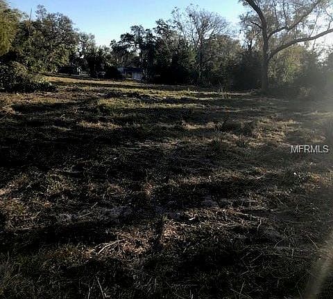 3rd image of 6907 Holly St