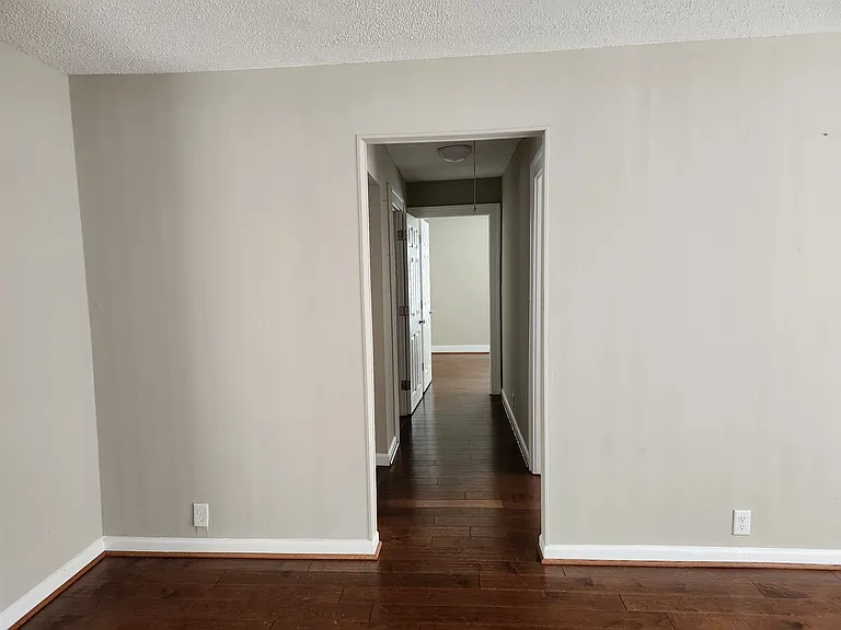105 Alpine Dr — Photo 11