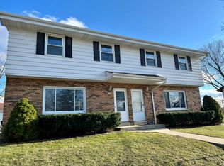 1329 Fleetfoot Dr #1331, Waukesha, WI 53186