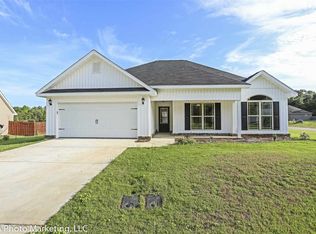 200 New Hope Dr, Perry, GA 31069