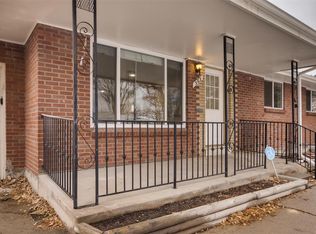 563 Jamaica St, Aurora, CO 80010