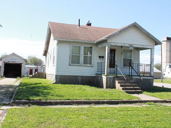 2nd image of 400 NE 4th St