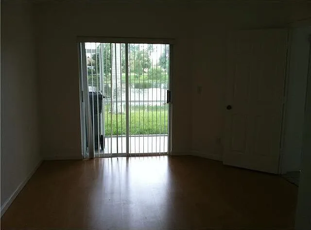 1743 Barnstable Rd — Photo 10