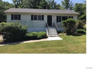 21 Birch Dr, Monroe, NY 10950