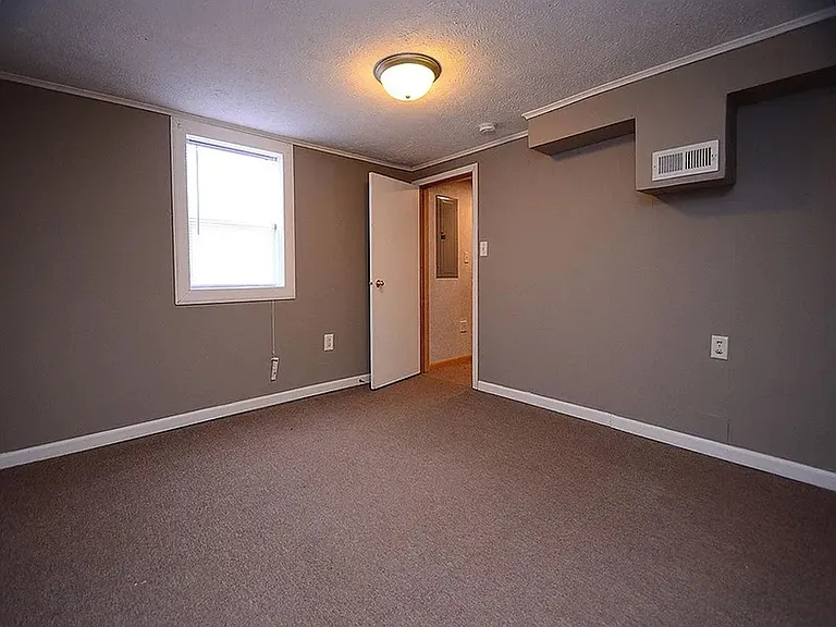 1309 Franklin St — Photo 13