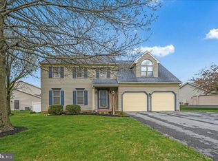 12 Southfield Rd, Lebanon, PA 17042