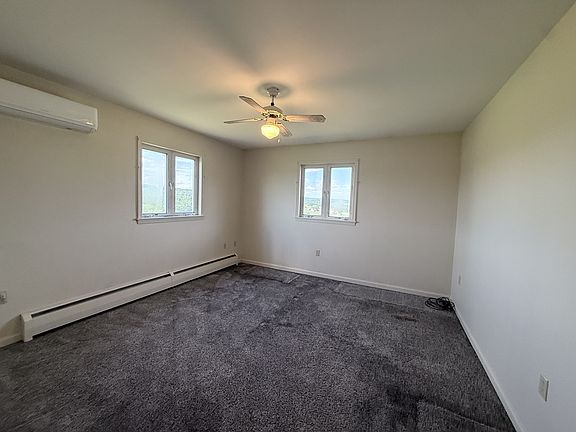 3rd image of 90 Boyer Rd