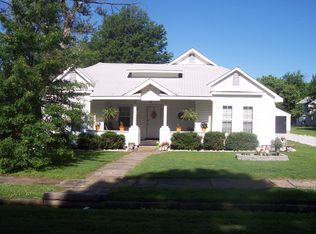 711 Grand St, Lamar, MO 64759